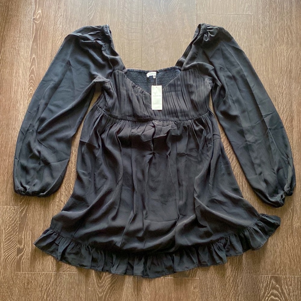 BRAND NEW Abercrombie & Fitch Women’s Dress